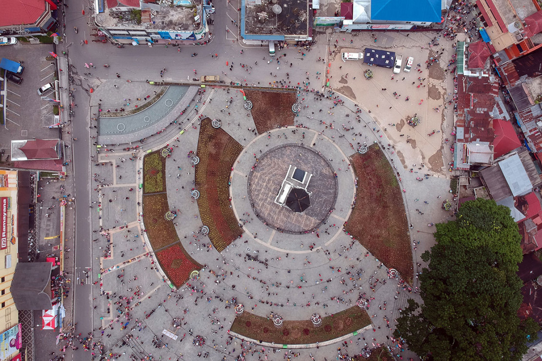 16+ Ide Desain Taman Jam Gadang Paling Bagus - Model Rumah