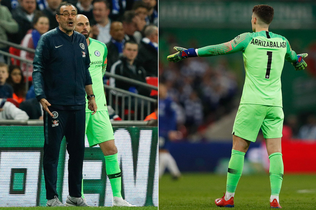 Kiper Chelsea Kepa Arrizabalaga, yang tampak kesakitan setelah melakukan penyelamatan bola sepakan Sergio Aguero, sempat menolak arahan pelatih Maurizio Sarri yang ingin menariknya keluar lapangan untuk digantikan Willy Caballero.
