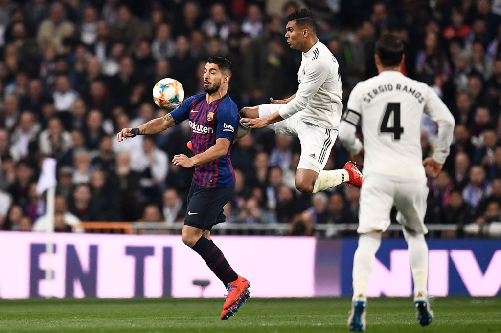 Sebaliknya, juara bertahan Copa del Rey hanya membuat sedikit peluang lewat Luiz Suarez. Tak ada gol hingga hingga.