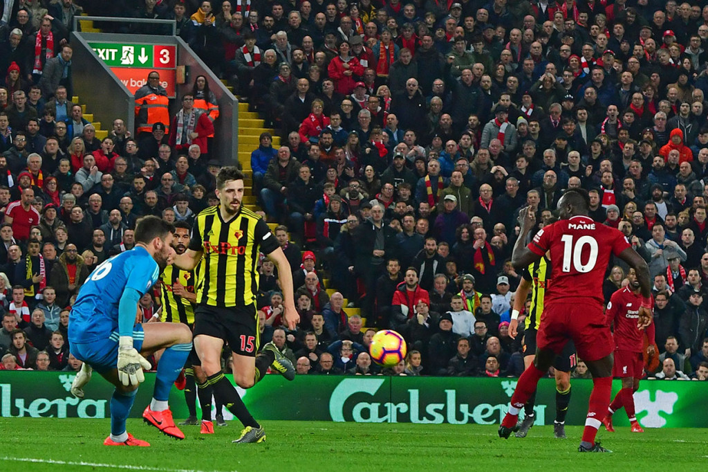 Pada menit ke-20, Mane kembali mencatatkan namanya di papan skor. Menerima umpan dari Alexander-Arnold, Mane kemudian melepaskan tendangan dengan tumit yang mengecoh kiper Ben Foster.