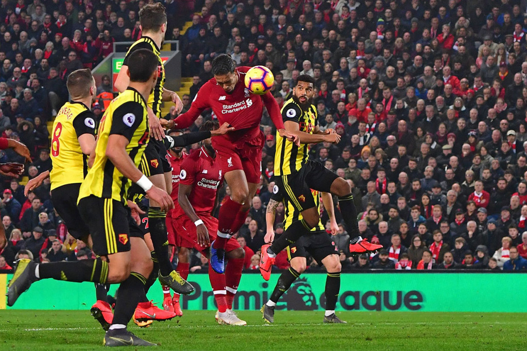 Pesta gol tuan rumah berlanjut. Kali ini giliran bek asal Belanda Virgil Van Dijk yang mencetak gol ke gawang Watford pada menit ke-79. Tendangan bebas Alexander Arnol disambut tandukan Van Dijk.