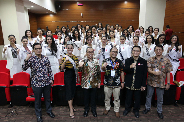 Sebelumnya, KPK menerima kedatangan sejumlah pengurus, juri Yayasan Puteri Indonesia (YPI), dan 39 finalis Puteri Indonesia 2019. Juru Bicara KPK Febri Diansyah menyatakan kegiatan ini meneruskan tradisi YPI sebelumnya agar para finalis tersebut mendapatkan pemahaman tentang Pemberantasan korupsi.