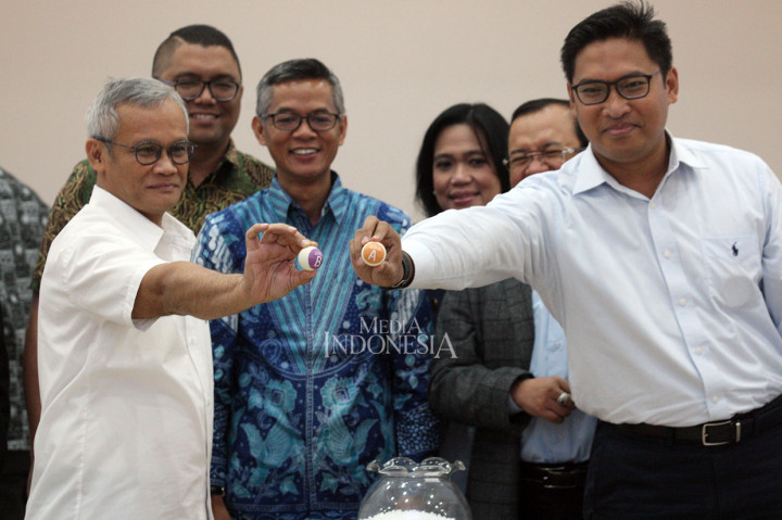 Hasilnya, Tim Kampanye Nasional (TKN) Jokowi-Ma'ruf akan memulai kampanye akbar di Zona B, sedangkan Badan Pemenangan Nasional (BPN) Prabowo-Sandi akan mengawali kampanye akbar di Zona A.
