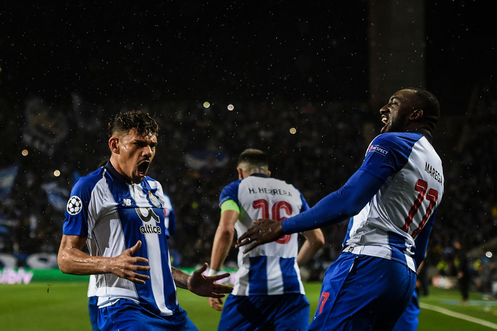 Gol tim tuan rumah baru datang di menit ke-26 lewat Tiquinho. Afp Photo/Patricia De Melo Moreira
