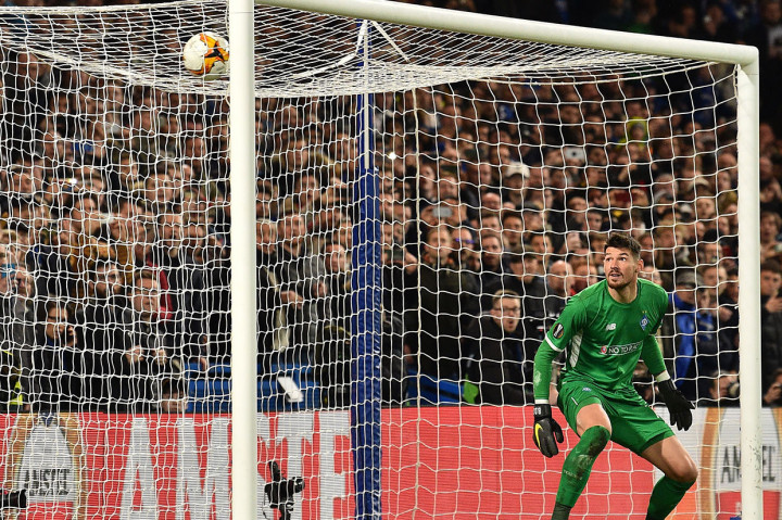 Chelsea baru bisa menggandakan keunggulan saat pertandingan memasuki menit ke-65 lewat tendangan bebas Willian. Kiper Boyko hanya bisa memandang bola yang menjebol gawangnya untuk kedua kalinya.