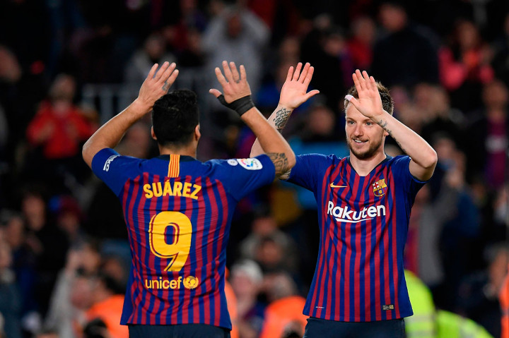 Luis Suarez memperbesar keunggulan Barcelona menjadi 3-1 lewat kerja sama umpan satu dua sentuhan dengan Ivan Rakitic sebelum menyarangkan bola ke gawang tak bertuan. Gol itu menajamkan catatan pribadi Suarez yang kini telah mencetak enam gol dalam lima pertemuan kontra Vallecano.