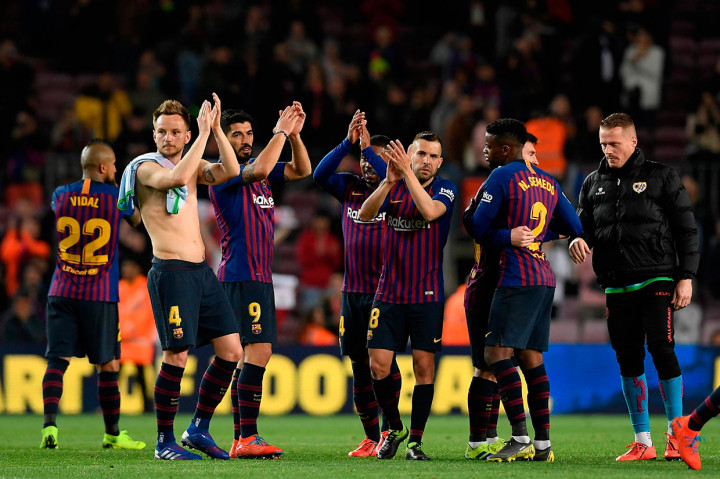 Hasil itu membawa Barcelona kembali menjauh dari kejaran pesaingnya di puncak klasemen dengan koleksi 63 poin, terpaut tujuh poin dari Atletico Madrid (56) di urutan kedua, sedangkan Vallecano (23) tak beranjak dari posisi kedua terbawah.   