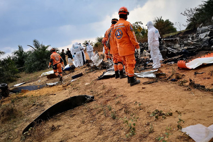 Pesawat Douglas DC-3, pesawat baling-baling bermesin ganda buatan Amerika yang pertama kali diproduksi pada 1930-an, mengalami kecelakaan saat dalam penerbangan antara Kota San Jose del Guaviare dan Villavicencio. 