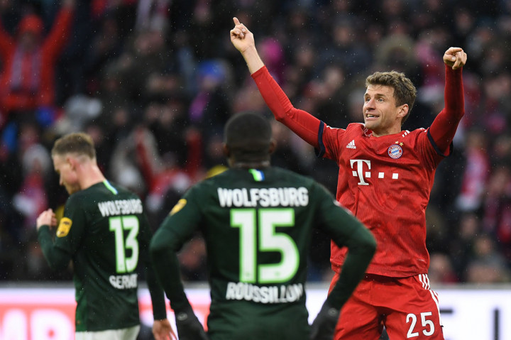 Muenchen menambah keunggulan menjadi 4-0 pada menit ke-76 lewat sentuhan pertama Thomas Mueller yang menyelesaikan umpan kiriman Franck Ribery. 