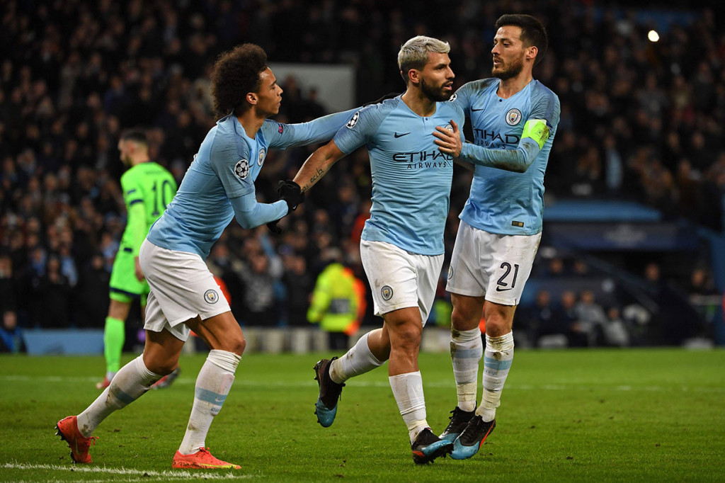 Tiga menit berselang, Aguero membuat City unggul dua gol saat menerima umpan backheel dari Raheem Sterling dan sukses menceploskan bola menjadi gol.    