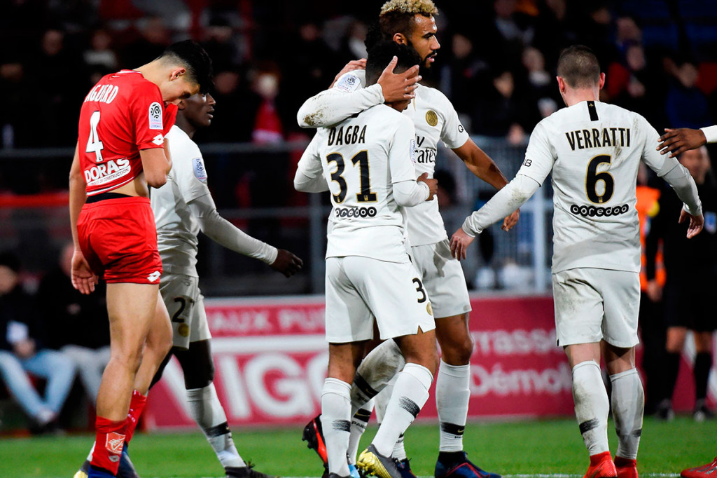 Eric Choupo-Moting memperbesar keunggulan pada masa injury time, ketika penyerang yang baru masuk pada menit ke-76 menggantikan Di Maria itu dengan dingin menyambut umpan silang Thomas Meunier tepat di muka gawang demi membawa PSG unggul 4-0.   