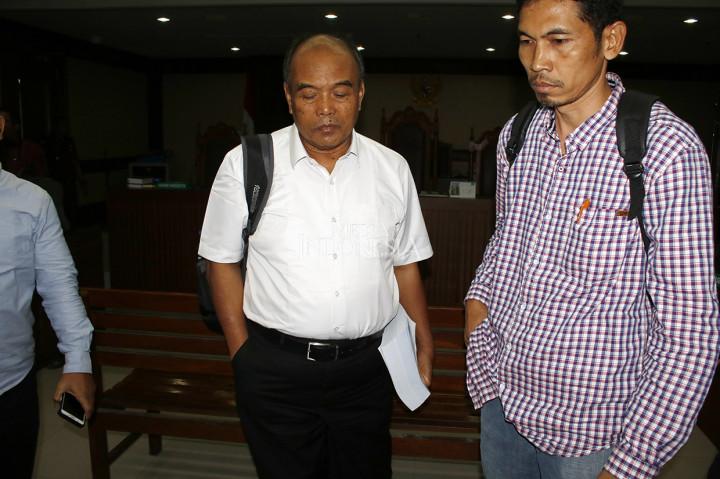 Budi dianggap bersalah merugikan keuangan negara sebesar Rp 16 miliar atas rekayasa kegiatan agen dan pembayaran komisi yang dibayarkan PT Jasindo.