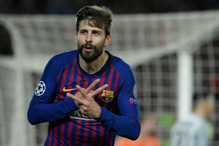 Dua menit berselang Gerard Pique menambah penderitaan tim tamu lewat golnya menyambut umpan silang Messi.