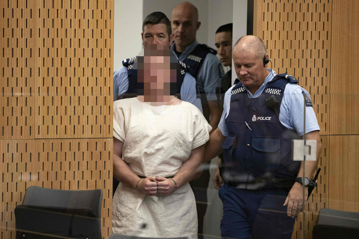 Brenton Harrison Tarrant, 28, pria Australia pelaku penembakan brutal di dua masjid di Christchurch, Selandia Baru, dibawa ke pengadilan pada Sabtu, 16 Maret 2019. Sedikitnya 49 orang tewas akibat penembakan brutal tersebut. Sementara 42 orang maih dirawat di rumah sakit akibat luka-luka.