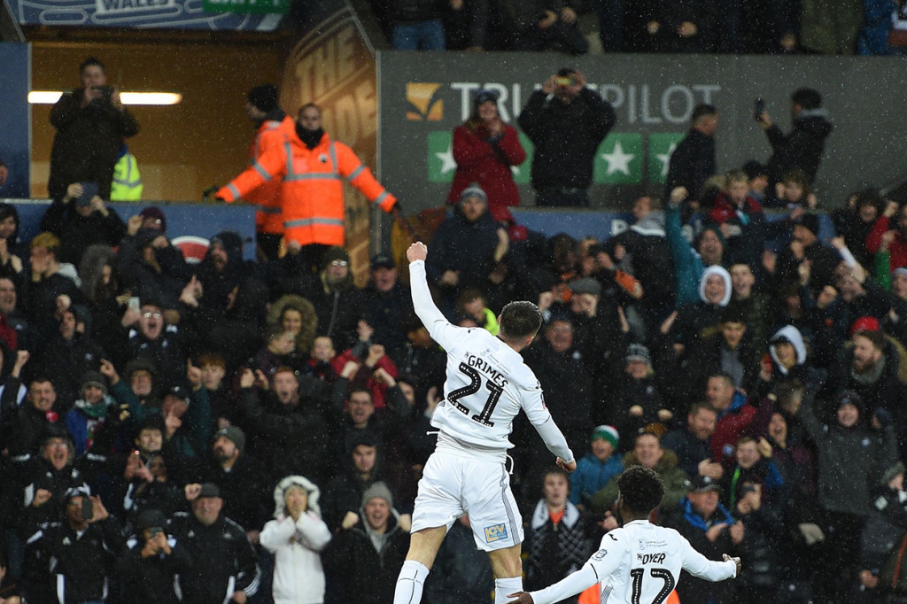 The Citizens sempat tertinggal 0-2 di babak pertama. 