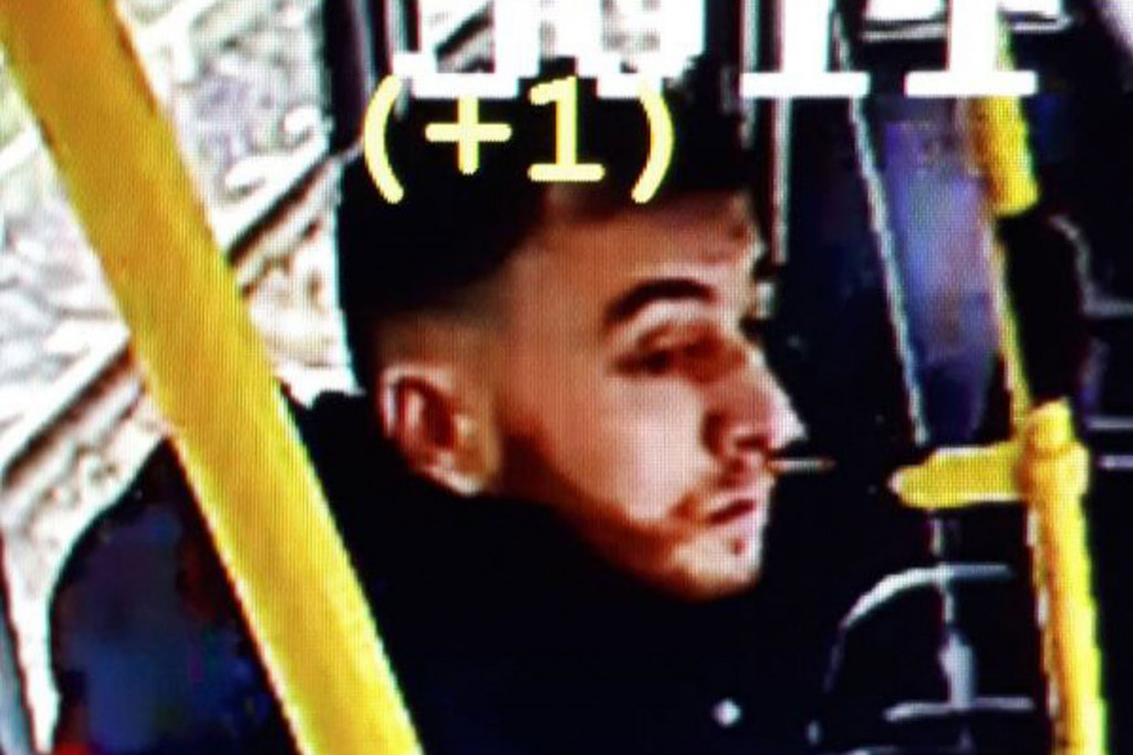 Pelaku penembakan yang diidentifikasi sebagai Gokmen Tanis, 37, pria kelahiran Turki berhasil diringkus aparat keamanan.