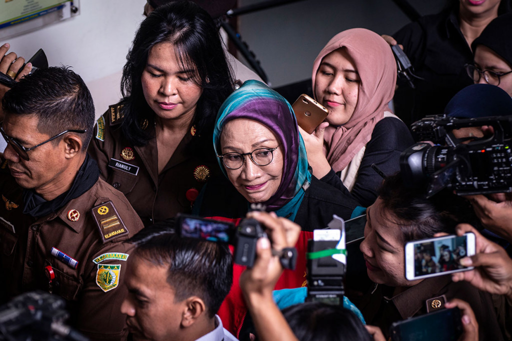 Majelis hakim PN Jakarta Selatan, memutuskan menolak eksepsi atau nota keberatan yang diajukan oleh terdakwa kasus dugaan penyebaran berita bohong atau hoaks, Ratna Sarumpaet. Antara Foto/Aprillio Akbar