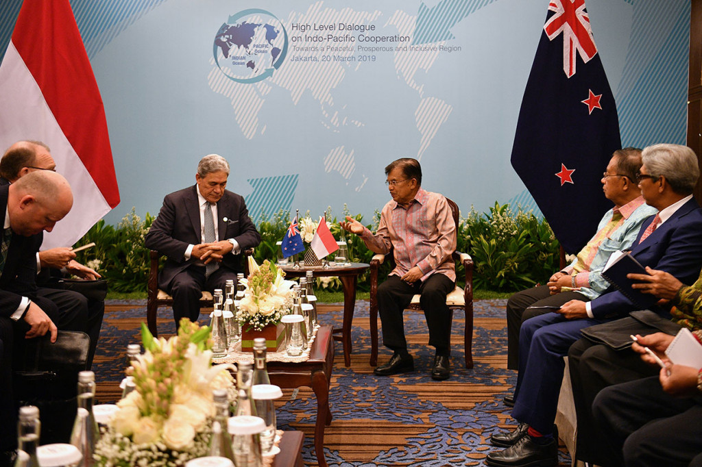 Pemerintah Selandia Baru, ia melanjutkan, akan menyelenggarakan sebuah peringatan nasional untuk menghormati seluruh korban yang jatuh akibat insiden berdarah ini. 