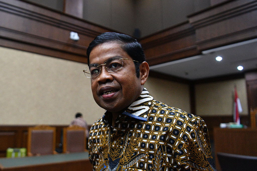 Mantan Menteri Sosial Idrus Marham dituntut 5 tahun penjara dan denda Rp 300 juta subsider 4 bulan kurungan. 