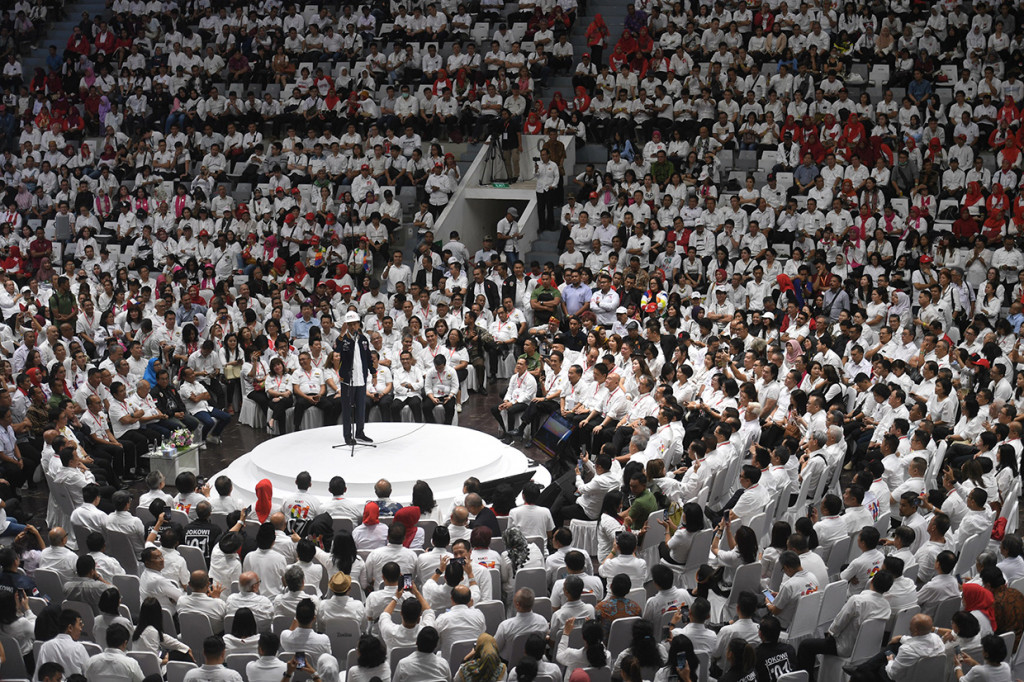 Calon Presiden no urut 01 Joko Widodo berpidato saat menghadiri Deklarasi pengusaha pekerja pro Jokowi (Kerjo) di Istora Senayan, Jakarta.