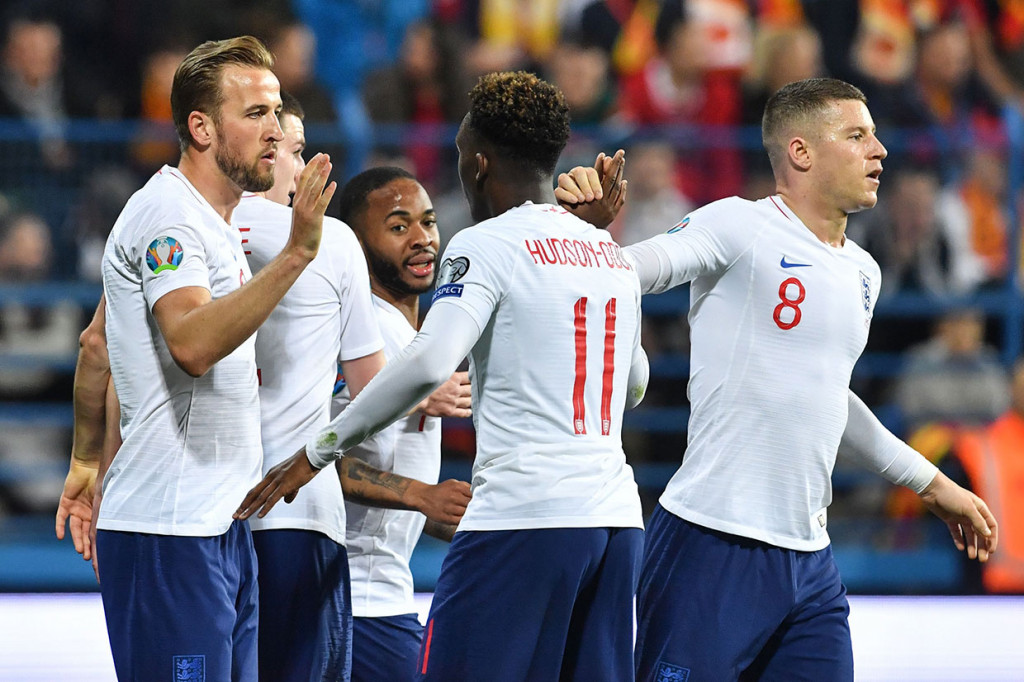 Pada menit ke-71, Harry Kane membawa Inggris unggul semakin menjauh. Melalui serangan balik yang diawali Jordan Henderson, Raheem Sterling melakukan pergerakan dari sisi kanan dan kemudian melepaskan umpan ke Kane, yang dituntaskannya melalui sepakan dari jarak dekat dengan kaki kirinya.     