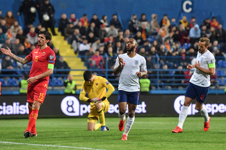 Sterling menutup kemenangan Inggris sepuluh menit kemudian. Menerima bola dari Henderson, Sterling menaklukkan Danijel Petkovic untuk membawa Inggris menang 5-1.  