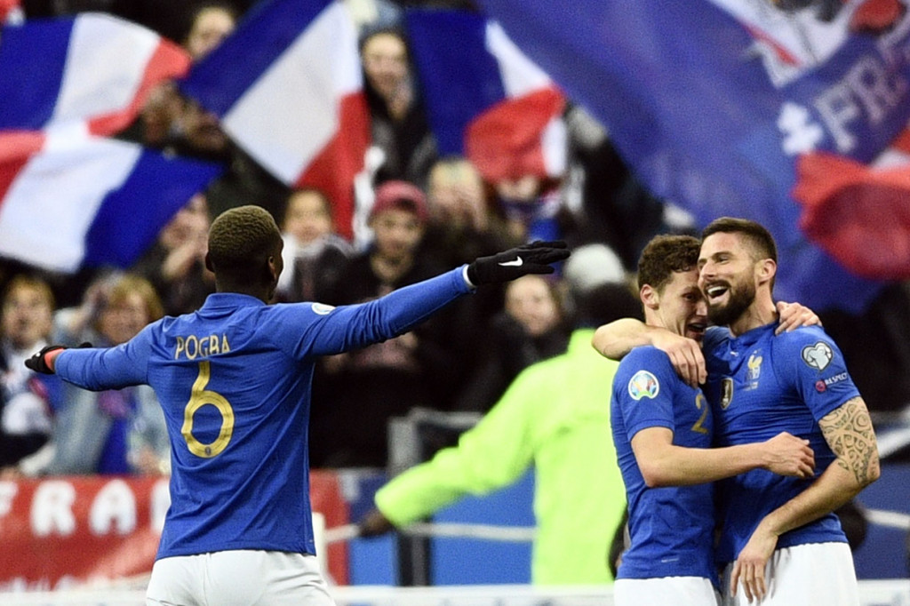 Bagi Giroud ini merupakan gol ke-25 bersama Tim ayam Jantan, dan membuatnyai bercokol di tempat ketiga dalam daftar pencetak gol terbanyak Prancis setelah Michel Platini dan Thierry Henry.