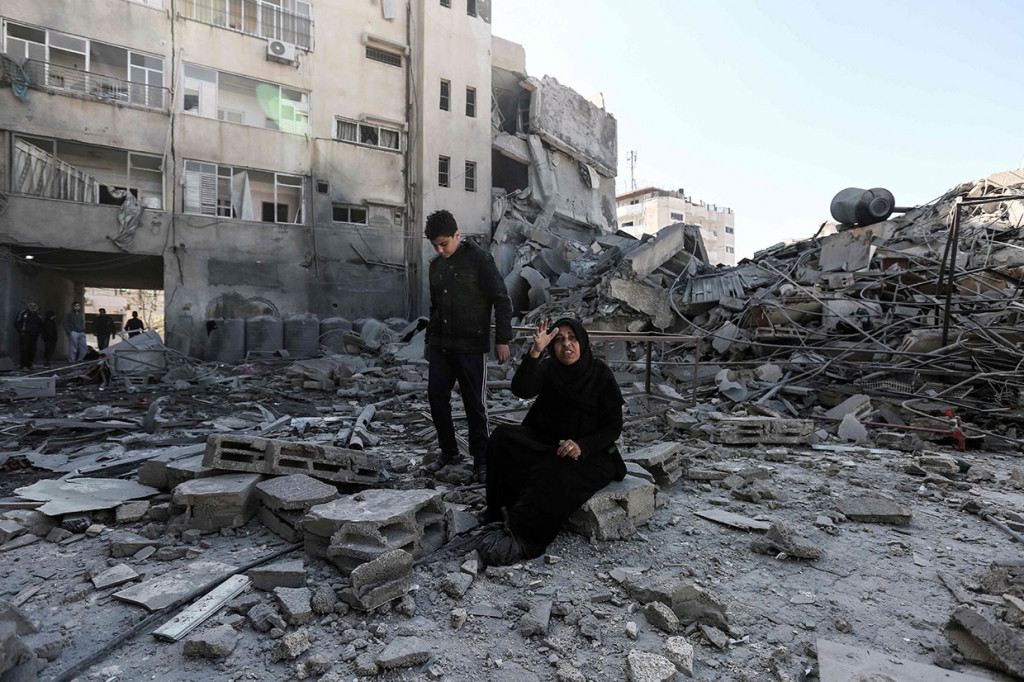Serangan udara Israel tersebut mengakibatkan beberapa orang terluka. Para korban dilarikan ke Rumah Sakit Dar Ash-Shifa di bagian utara Jalur Gaza.