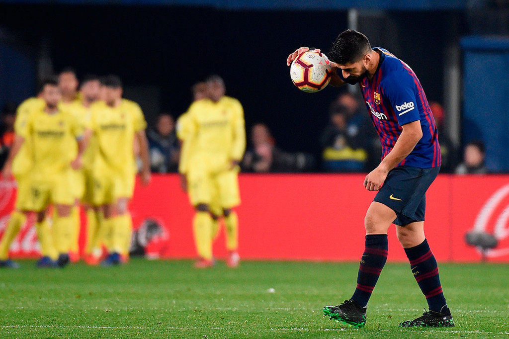 Keunggulan Barca terpangkas menjadi 1-2 pada menit ke-23 lewat tembakan Samuel Chukwueze yang menyambar bola muntah hasil tendangannya sendiri yang membentur tiang gawang. Skor tak berubah ketika turun minum.