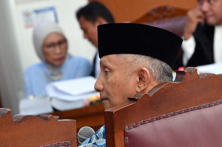 Ketua Dewan Kehormatan PAN Amien Rais memberikan kesaksian dalam sidang kasus dugaan penyebaran berita bohong atau hoaks dengan terdakwa Ratna Sarumpaet di PN Jakarta Selatan, Jakarta, Kamis, 4 April 2019.