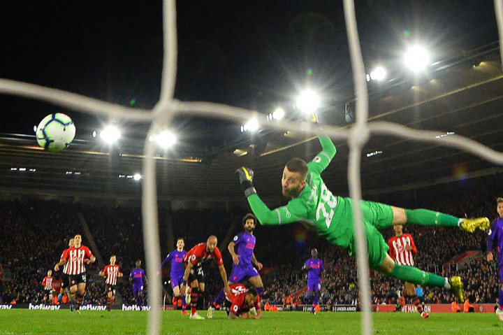 Liverpool berbalik unggul 2-1 lewat gol Mohamed Salah pada menit ke-80. Liverpool mematahkan serangan lawan dan Salah kemudian melakukan solo run dengan jarak 50 meter ke depan gawang Southampton dan melepas sepakan menyilang yang gagal diantisipasi kiper Angus Gunn.