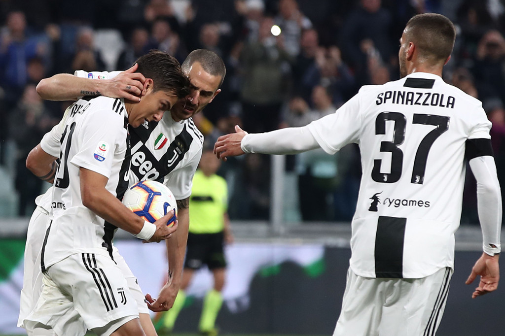 Namun Juventus bangkit di babak kedua. Setelah Paulo Dybala menyamakan kedudukan melalui eksekusi penalti.