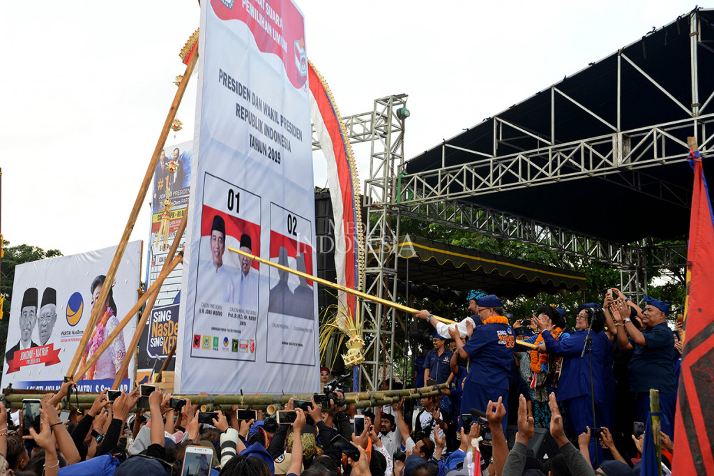 Kampanye akbar ini sekaligus mendeklarasikan pemenangan calon presiden (capres) dan calon wakil presiden (cawapres) Joko Widodo-Ma'ruf Amin.