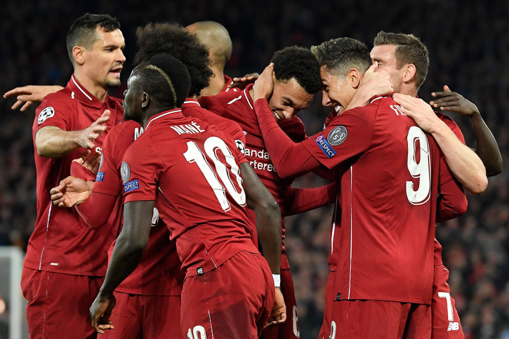 Pada menit ke-26 tuan rumah akhirnya berhasil menggandakan keunggulan lewat sontekan kaki kanan Firmino menyambut umpan silang Trent Alexander-Arnold. Gol tersebut disambut suka-cita rekan-rekan setimnya. Skor 2-0 bertahan hingga jeda.