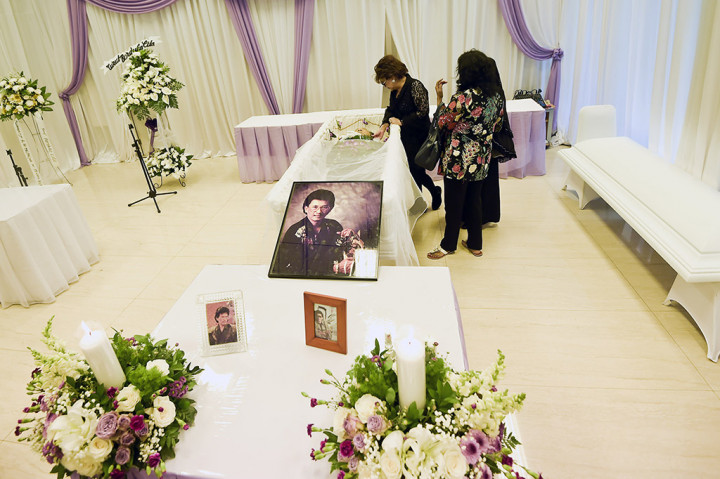 Mus Mulyadi meninggal dunia pada usia 73 tahun setelah dirawat di RS Pondok Indah akibat komplikasi penyakit diabetes. 