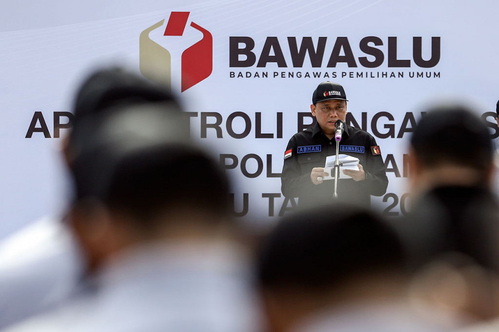 Ketua Bawaslu Abhan menyatakan bahwa pihaknya akan mengerahkan seluruh anggota di daerah untuk melakukan patroli pengawasan agar tidak terjadi politik uang.