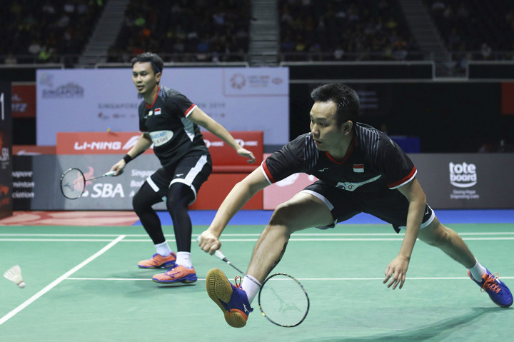 Mohammad Ahsan/Hendra Setiawan kalah rubber game 13-21, 21-19, 17-21 dari pasangan Jepang, Takeshi Kamura/Keigo Sonoda dalam duel selama 51 menit. Antara Foto/Humas PP PBSI/Nafi