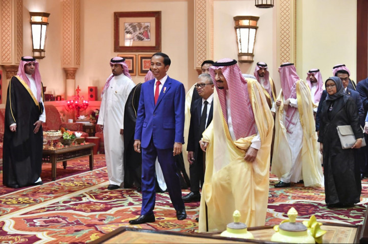 Menteri Luar Negeri Retno Marsudi yang mendampingi Presiden Jokowi dalam pertemuan bilateral itu menyampaikan, Raja Salman juga mengapresiasi Indonesia atas kepemimpinannya di dunia islam.
