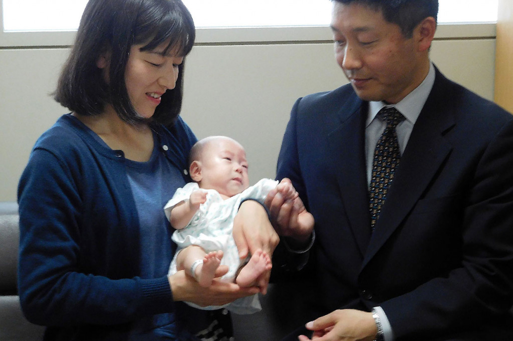 Setelah tujuh bulan menjalani perawatan, berat Ryusuke naik 13 kali lipat berat saat dilahirkan. Bayi yang kini beratnya lebih dari 3 kg tersebut diperbolehkan pulang pada akhir pekan ini.