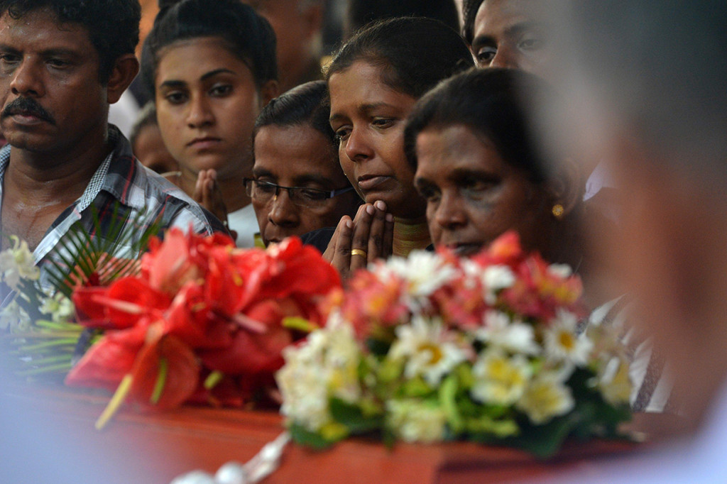 Hingga kini belum ada kelompok maupun pihak tertentu yang mengklaim bertanggung jawab atas rentetan bom tersebut. Namun pemerintah Sri Lanka menyebut militan lokal National Thowheeth Jama'ath (NTJ) ada di balik bom yang menghancurkan tiga gereja, empat hotel mewah dan sebuah rumah di pinggiran Colombo. Afp Photo/Ishara S. Kodikara
