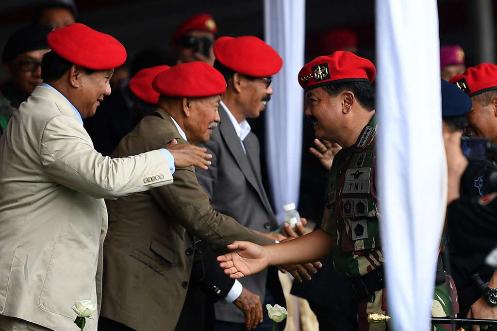 Sejumlah tokoh pun hadir dalam perayaan ini, mulai dari Panglima TNI, Marsekal Hadi Tjahjanto hingga para mantan Danjen Kopassus, termasuk Calon presiden nomor urut 02 Prabowo Subianto, mantan Kasum TNI Suryo Prabowo, mantan Kasad Mulyono dan mantan Kepala BIN Hendropriyono.