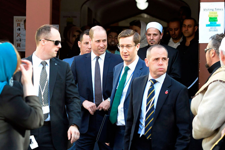 Enam minggu pascaperistiwa yang penyerangan oleh pelaku yang diketahui sebagai pendukung supremasi kulit putih, Pangeran William mengatakan dirinya berdiri bersama warga Selandia Baru, penduduk Christchurch dan komunitas Muslim. Serangan teroris ke Masjid Christchurch mengakibatkan 50 orang tewas.
