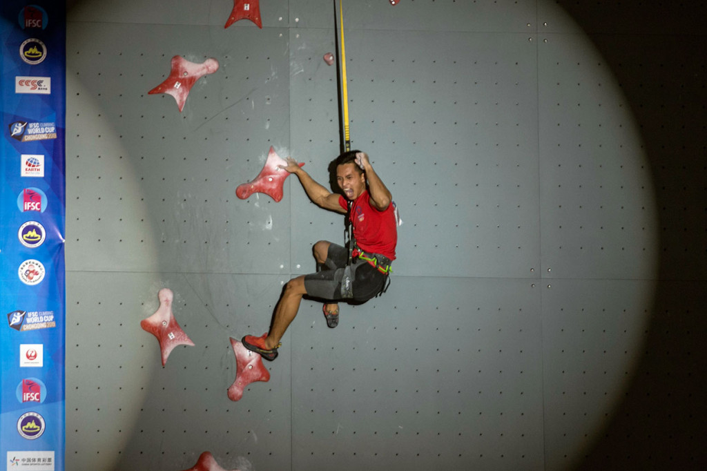 Bagi Alfian ini adalah medali pertamanya di IFSC world cup dan langsung meraih gelar juara dunia. Sebelumnya, Alfian meraih medali emas di Asian Championship di Kurayoshi, Jepang, November 2018 lalu.