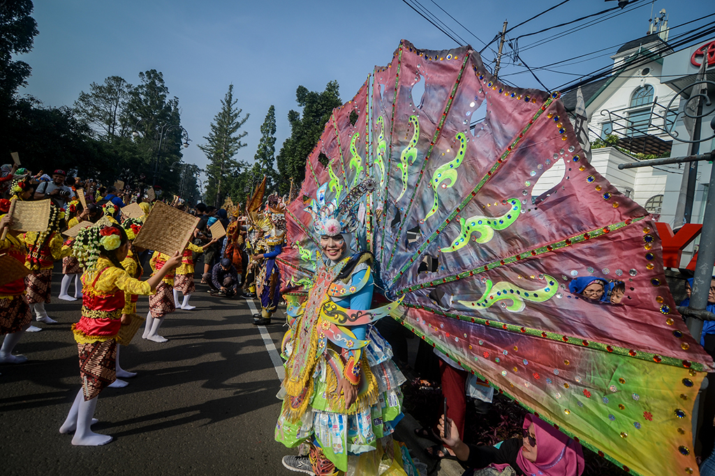 Kegiatan ini digelar oleh Dinas Kebudayaan dan Pariwisata (Disbudpar) Kota Bandung bekerjasama dengan Dinas Pariwisata dan Kebudayaan (Disparbud) Provinsi Jawa Barat, serta Kementerian Pariwisata RI.