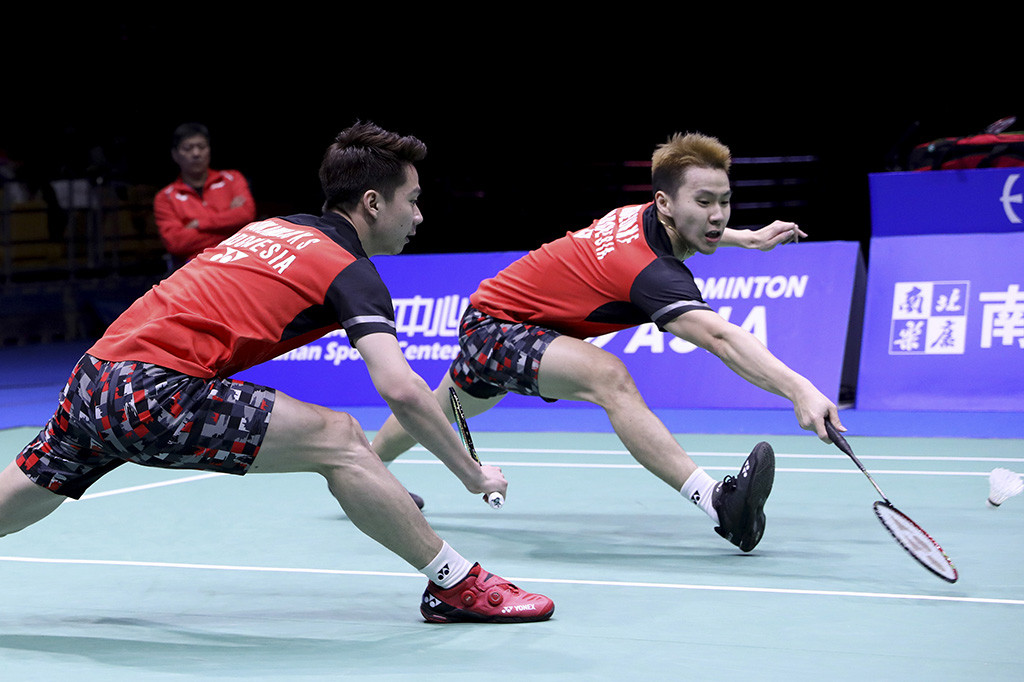 Pasangan Kevin/Marcus gagal menjuarai kejuaraan bulutangkis Asia 2019 nomor ganda putra usai dikalahkan pasangan Jepang Hiroyuki Endo/Yuta Watanabe dengan skor 18-21 dan 3-21.
