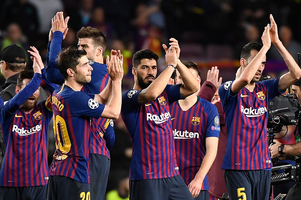 Hasil tersebut menjadi modal berharga Barca saat laga tandang ke markas Liverpool pada leg kedua minggu depan. Sementara The Red setidaknya butuh kemenangan 4-0 untuk bisa lolos ke final Liga Champions.