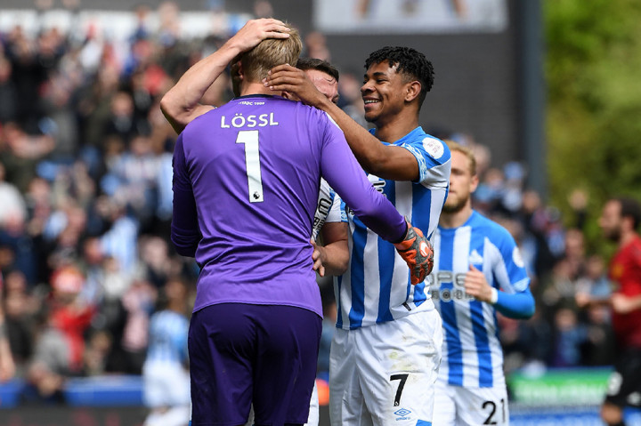 Kegagalan MU dipastikan setelah ditahan tim degradasi, Huddersfield Town, dengan skor 1-1 di John Smith Stadium