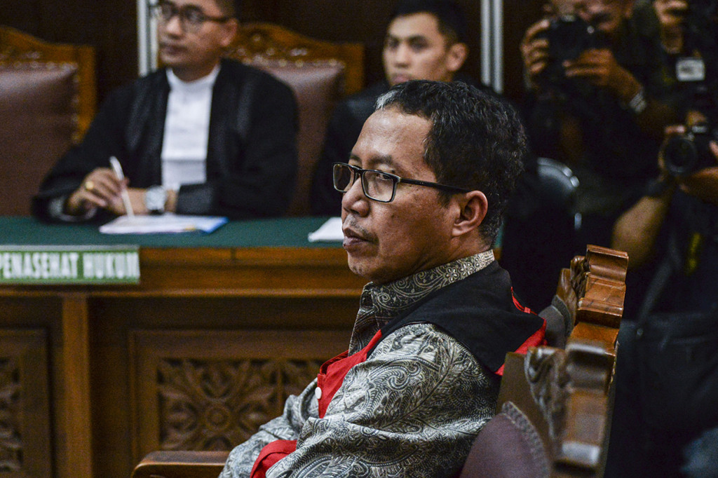 Eks Ketua Umum PSSI, Joko Driyono menjalani gelar sidang perkara perdananya di  Pengadilan Negeri Jakarta Selatan. Sidang perdana tersebut beragendakan pembacaan dakwaan.