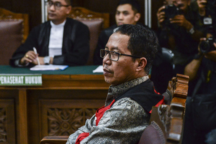 Eks Ketua Umum PSSI, Joko Driyono menjalani gelar sidang perkara perdananya di  Pengadilan Negeri Jakarta Selatan. Sidang perdana tersebut beragendakan pembacaan dakwaan.