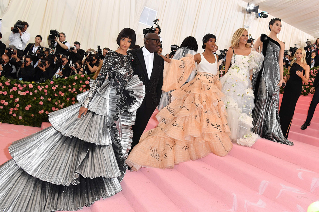 Met Gala kembali digelar di Metropolitan Museum of Art, New York, Amerika Serikat. Pada tahun 2019, ajang fesyen satu ini mengambil tema